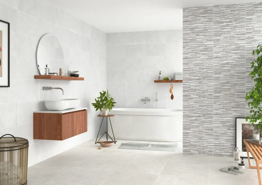 Descobreix la sèrie Ciron d'Alaplana a Badagres. Revestiment ceràmic d'acabat mat en 30x60 cm amb relleus decoratius Mosaic Cold i Warm per a banys i cuines.