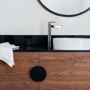 Oby | Ergonomia i solucions d'encastar integrals per al bany contemporani | Grifería Rovira