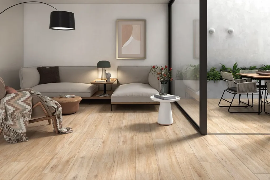 paviment-porcellanic-meriadoc-alaplana-efecte-fusta-slipstop-antilliscant-haya-caoba-badagres