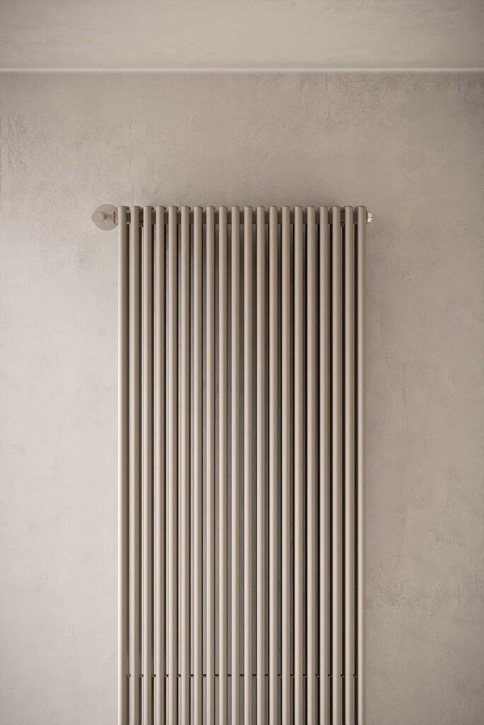 Radiador Arpa 18-2 Vertical | IRSAP — ambient 1