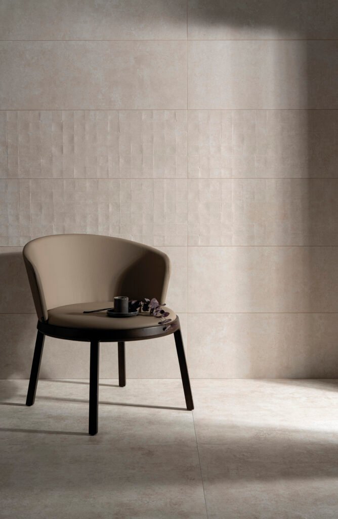 Sèrie Charme Porcelain | Porcellànic Satinat · 100x100 cm / 60x120 cm | Peronda — ambient 12