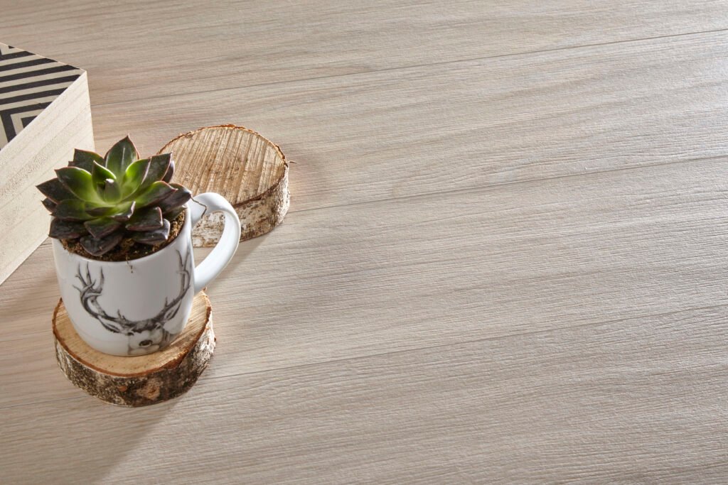 Sèrie Essence Porcelain | Porcellànic Mat · 19,5x121,5 cm / 19,5x121 cm | Peronda — ambient 7