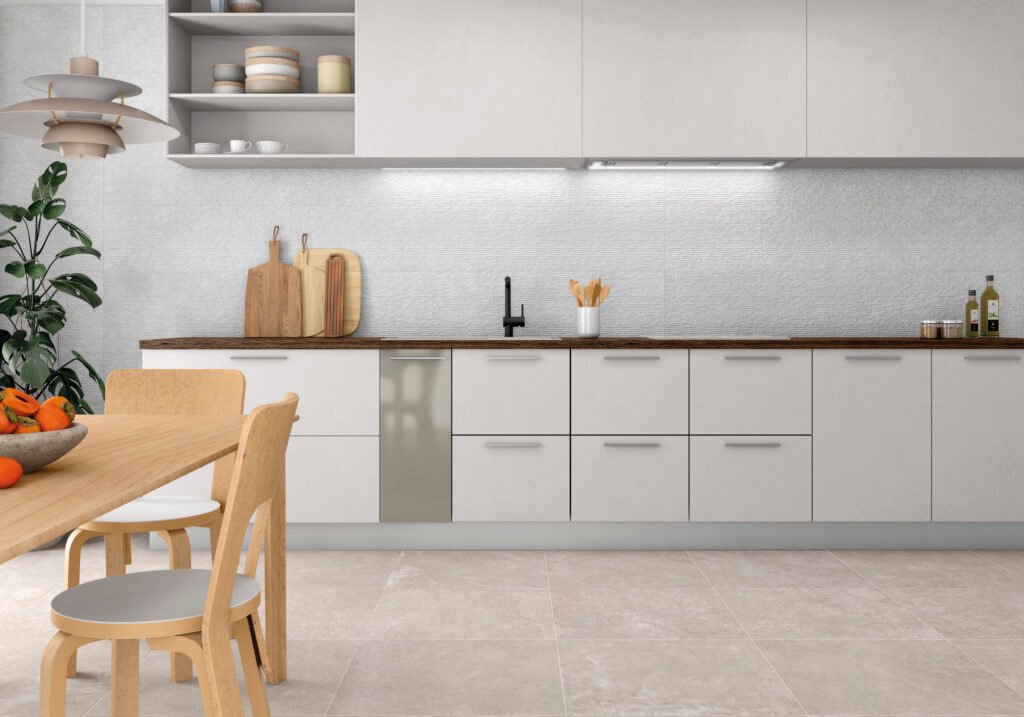 Sèrie Grunge Porcelain | Porcellànic Antilliscant (Grip / C3) · 30x30 cm / 60x120 cm | Peronda — ambient 15