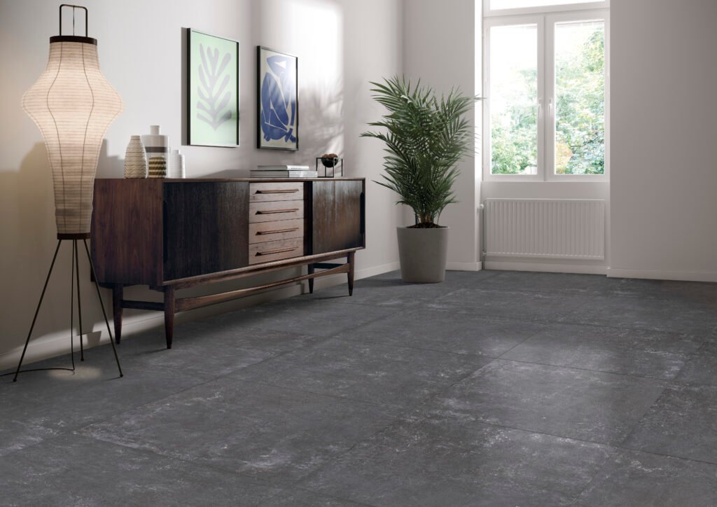 Sèrie Grunge Porcelain | Porcellànic Antilliscant (Grip / C3) · 30x30 cm / 60x120 cm | Peronda — ambient 9