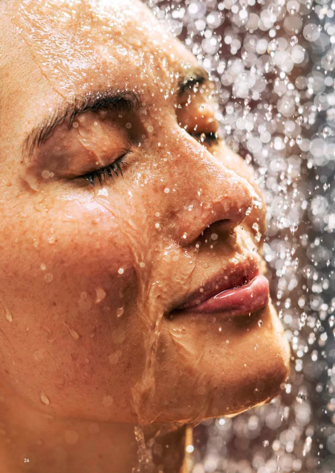 Bany amb col·lecció Raindance Alive de hansgrohe — ambient oficial 1