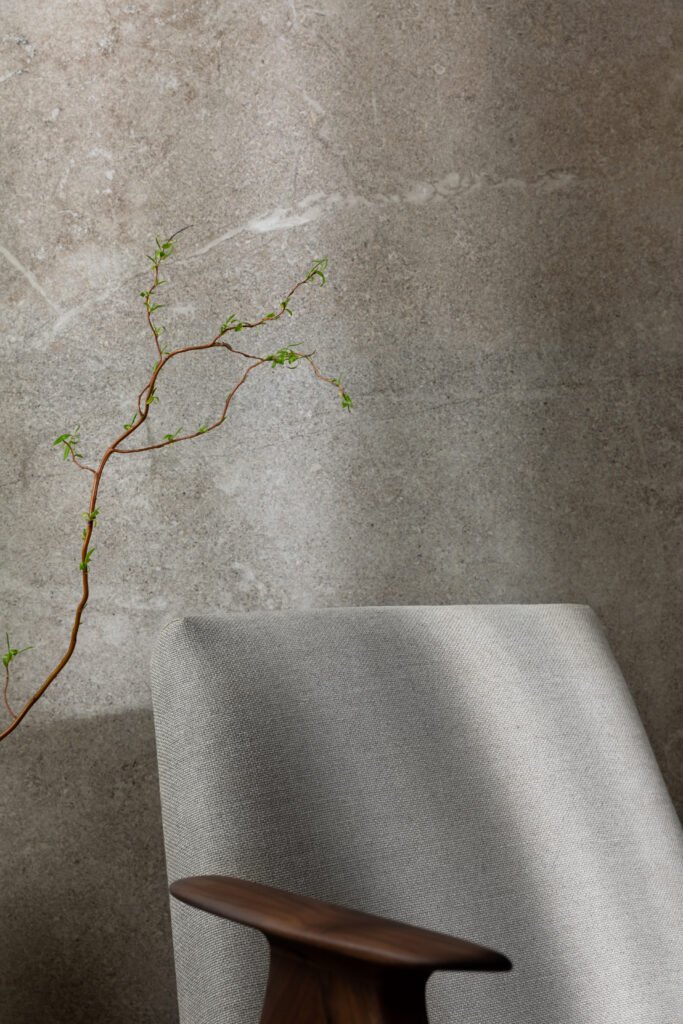 Sèrie Lucca Porcelain | Porcellànic Mat · 60x120 cm / 90x90 cm | Peronda — ambient 23