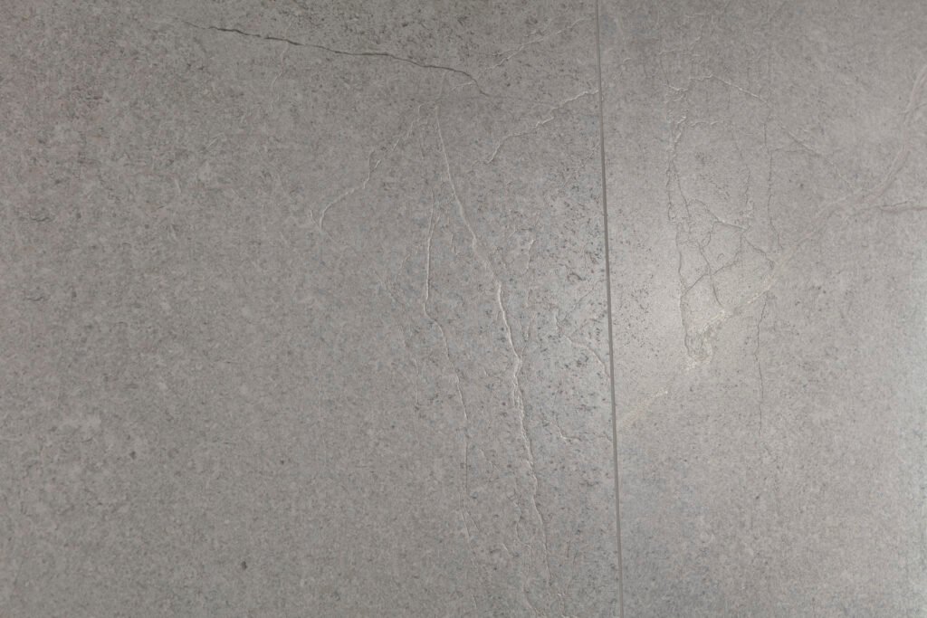 Sèrie Lucca Porcelain | Porcellànic Mat · 60x120 cm / 90x90 cm | Peronda — ambient 31