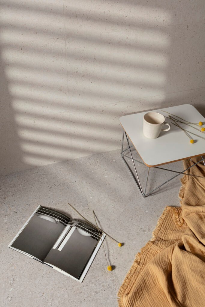 Sèrie Manhattan Porcelain | Porcellànic Relleu / 3D · 100x100 cm / 60x120 cm | Peronda — ambient 9