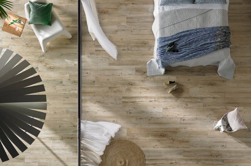 Sèrie Mumble Porcelain | Porcellànic Mat · 15x90 cm / 19,5x121 cm | Peronda — ambient 11