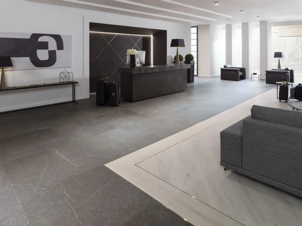 Ambient · Sèrie Devon | Efecte Fusta · 29,4×180 i 19,3×180 | Porcelanosa · 1