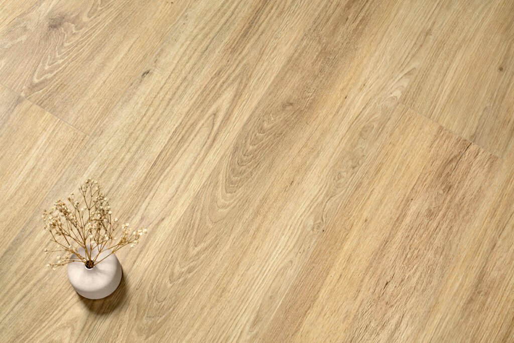 Sèrie Verbier Porcelain | Porcellànic Relleu / 3D · 27,5x24 cm / 8x151 cm | Peronda — ambient 20