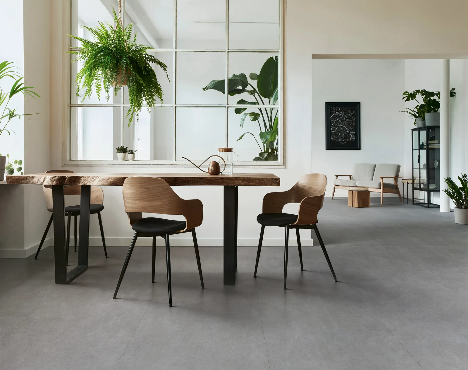 Bany en tons freds amb revestiment Marazzi Misty